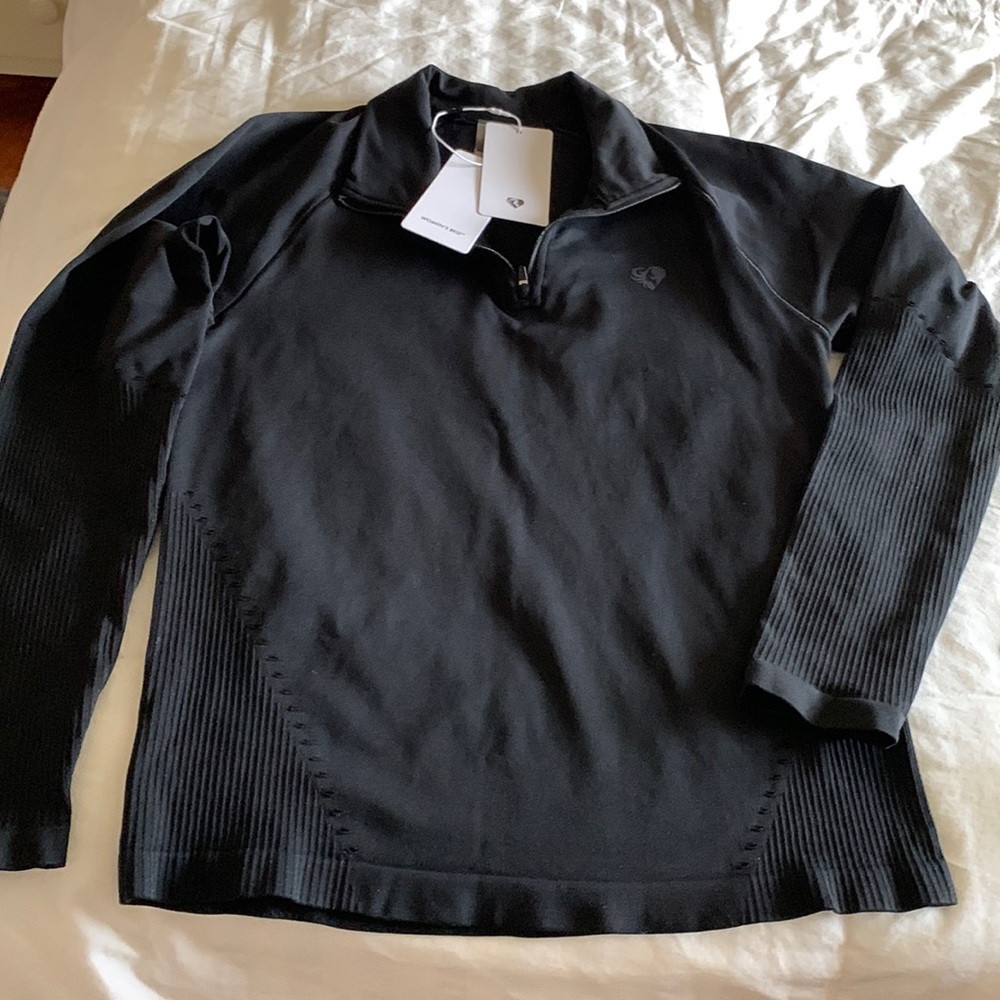 NWT unattached Women's Best RENEW SEAMLESS LONG SLEEVE TOP and LEGGINGS, M black